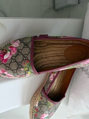 Gucci Bloom Floral GG Canvas Espadrille Flats in Pink and Beige
